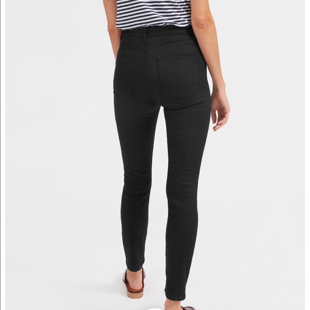 Everlane High Rise Skinny in Black